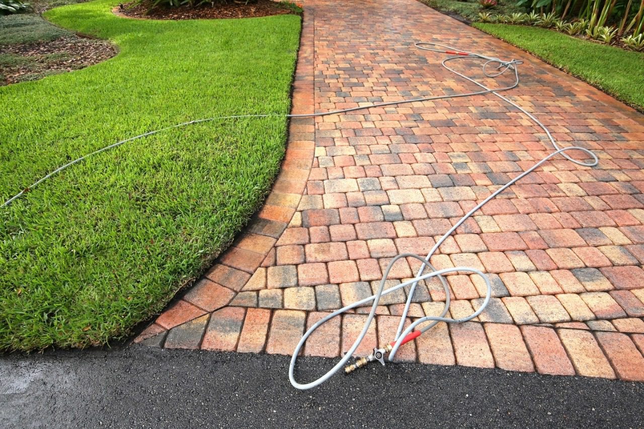 How To Clean Pavers With Vinegar Js, How To Clean Patio Bricks