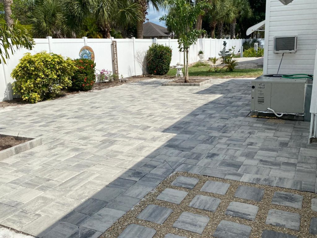 A paver patio designed by our team at JSBrick.