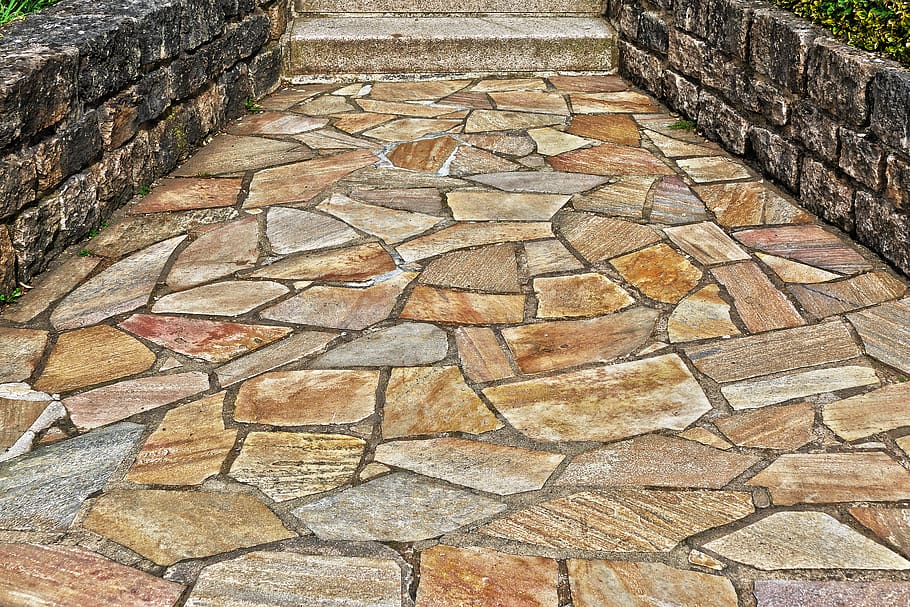 Is Flagstone Er Than Pavers And, Concrete Vs Flagstone Patio Cost
