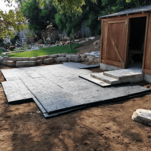 Does water drain through the paver base?