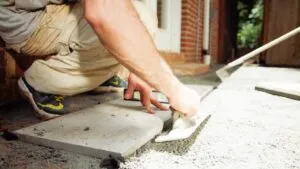 how to lay travertine pavers