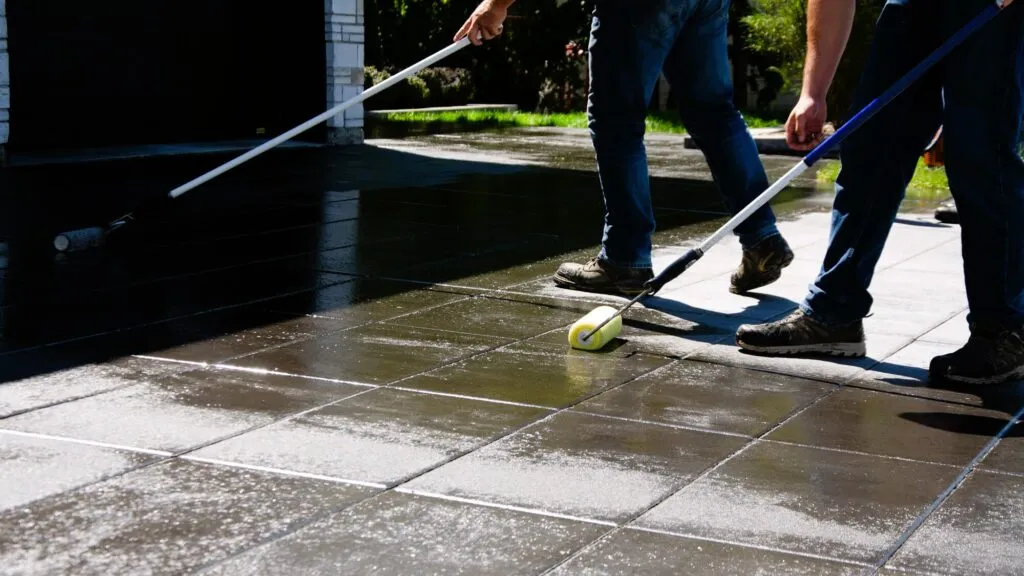 how to seal travertine pavers